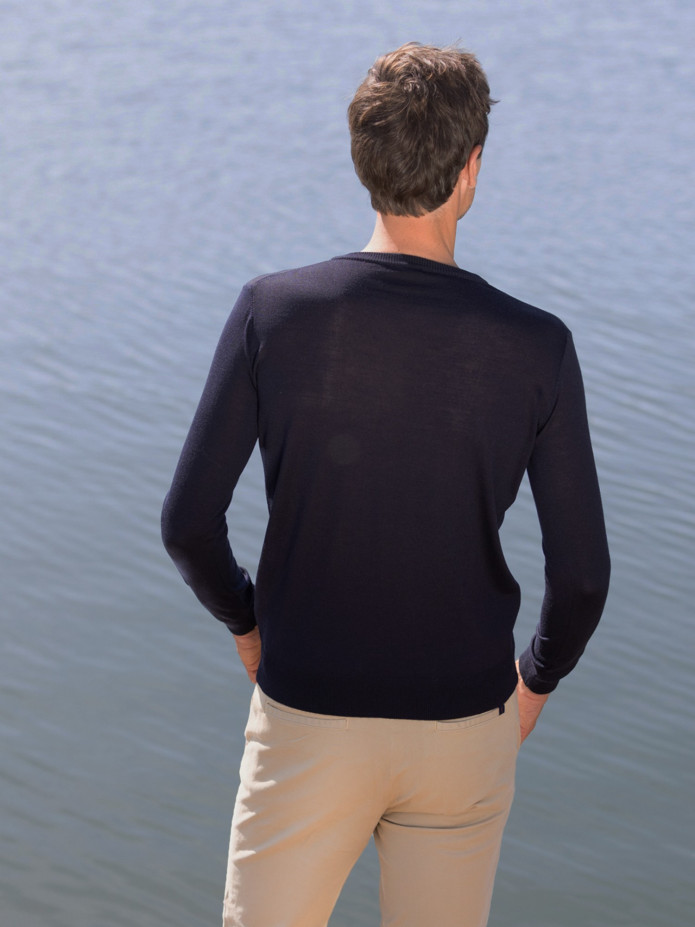 pull_col_rond_laine_vierge_bleu_marine