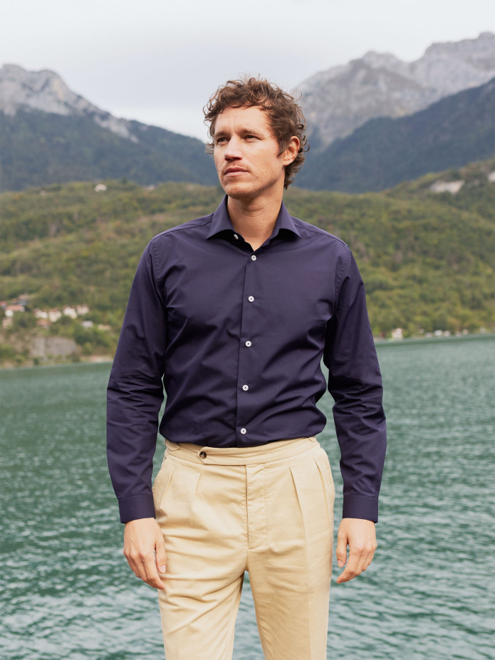 Chemise col italien en popeline bleu marine