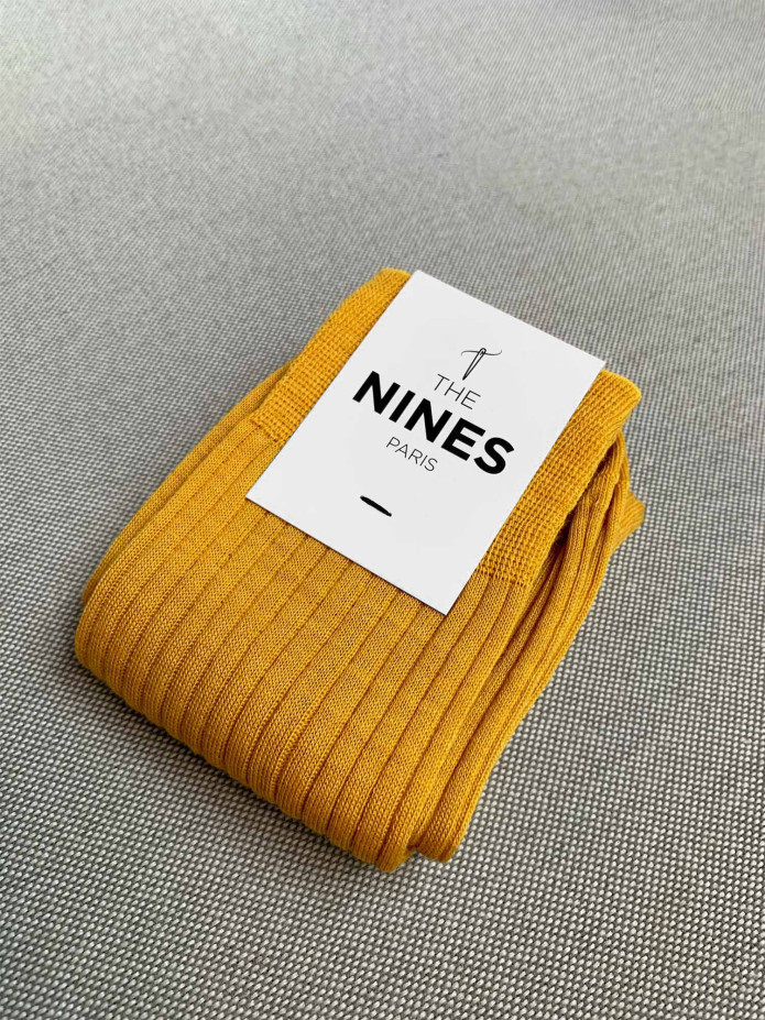 chaussettes laine vierge jaune moutarde
