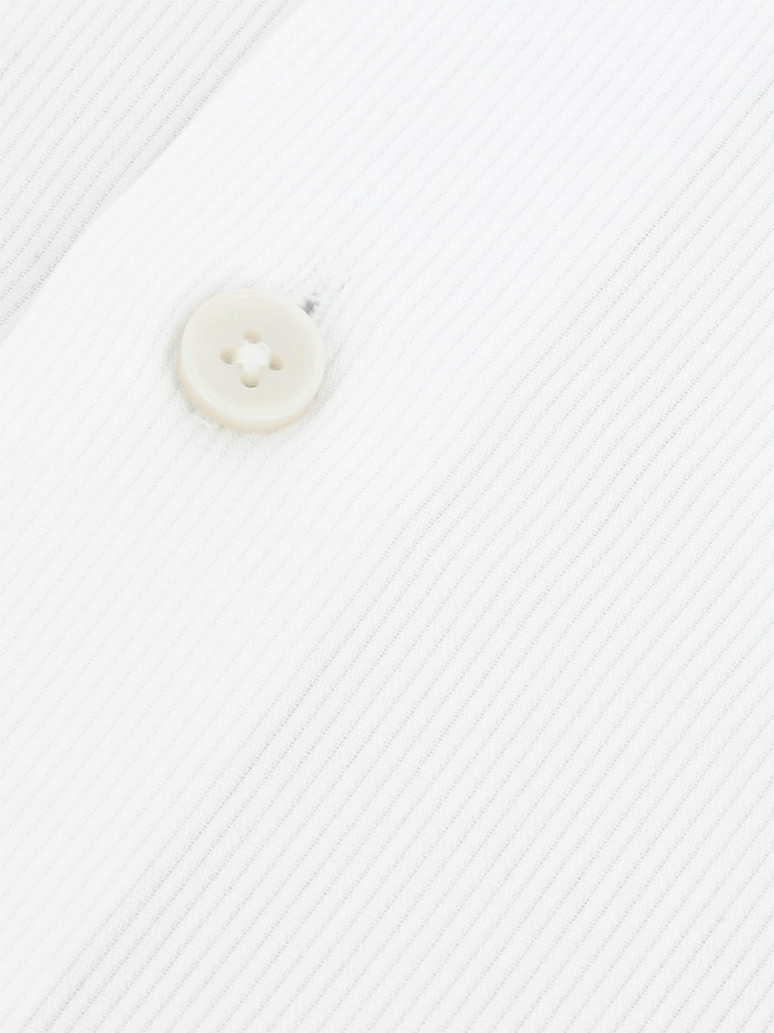 Chemise col rond en dobby blanc avec bouton doré