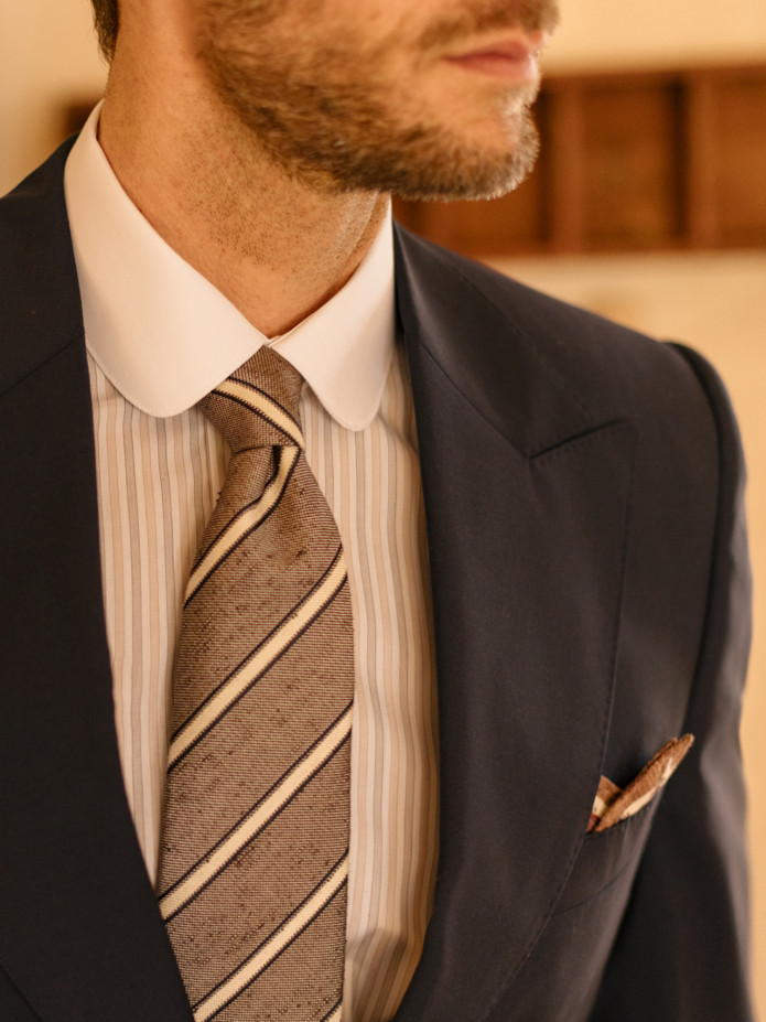 Chemise col rond infroissable à rayures marron