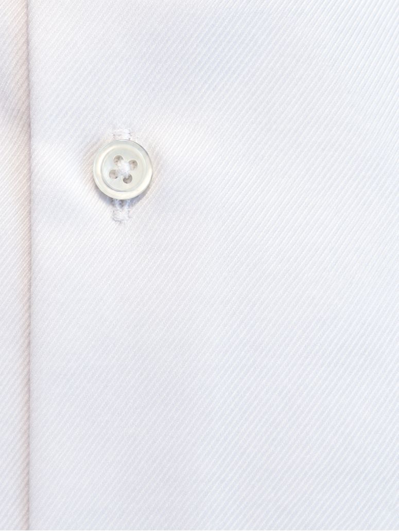 Skjorta med italiensk krage i vit twill med manschettknappar