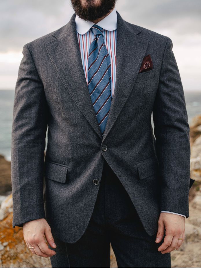 Grå kostymkavaj Dharan