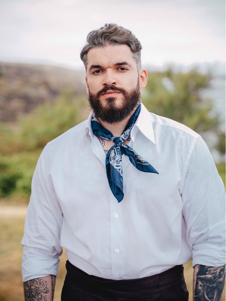 Marinblå bandana med paisleymönster LISBURN