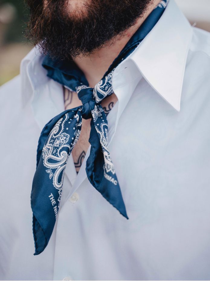Marinblå bandana med paisleymönster LISBURN